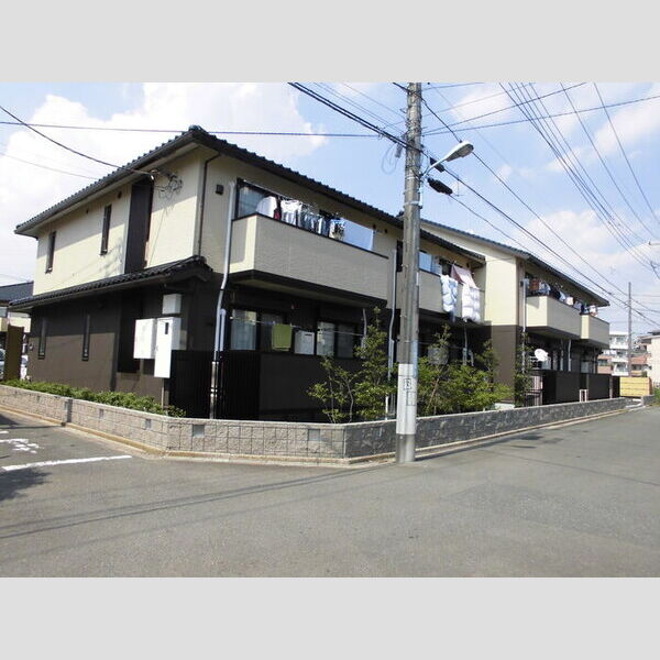 雅　弐番館103号室 建物外観