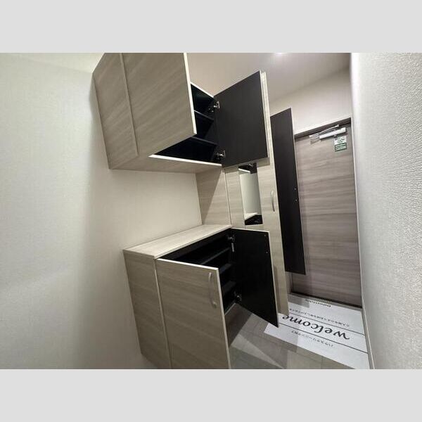 セレスティア扇Ⅲ103号室 シューズボックス