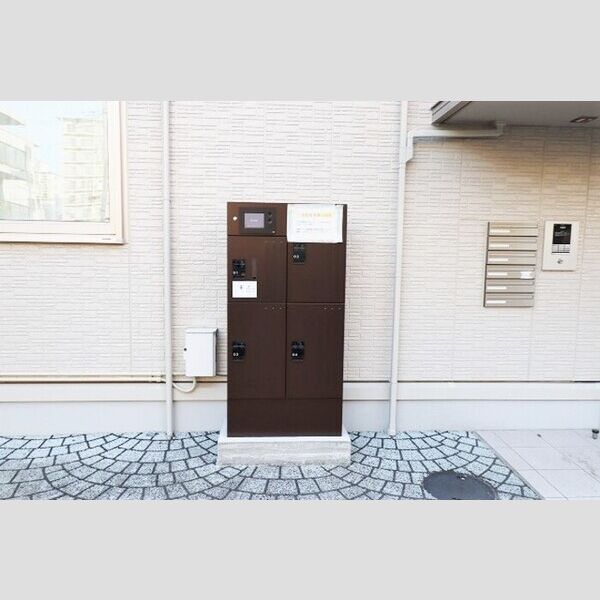 ルーエ　A203号室 宅配ボックス