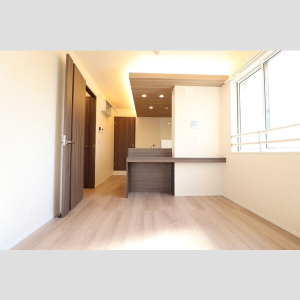 ピュアハイム大倉山307号室 リビング