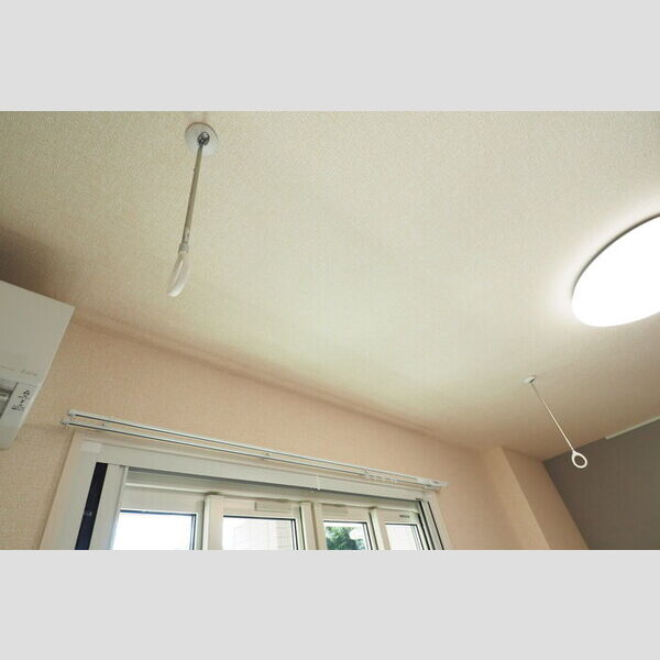 リヴェール港南101号室 室内物干し