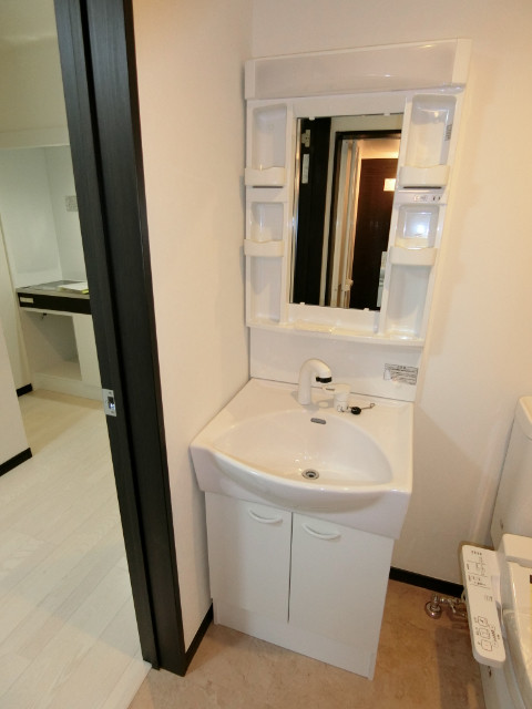 ベイルーム長後1階 シャンプードレッサー