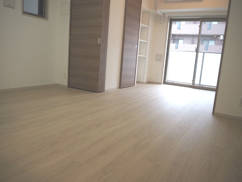 クレイシア秋葉原ラグゼスウィート リビング