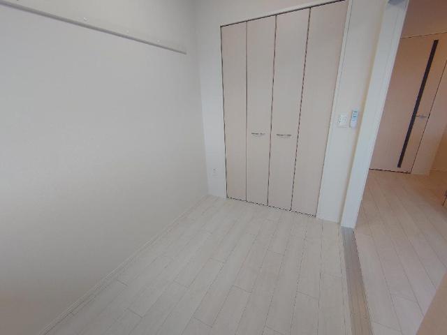 クレスト　タイガー602号室 洋室