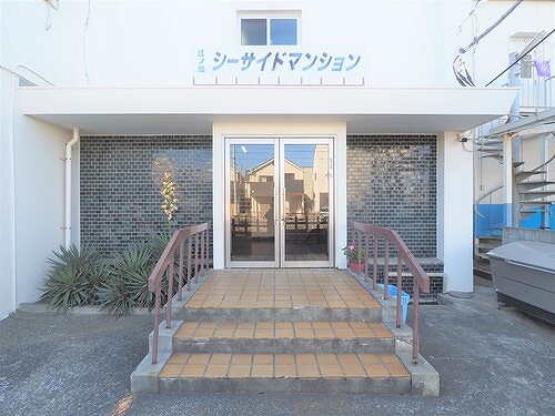 江ノ島シーサイドマンション3階 エントランス