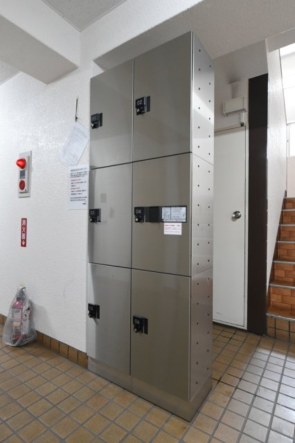 ライオンズマンション中野坂上2階 宅配BOX