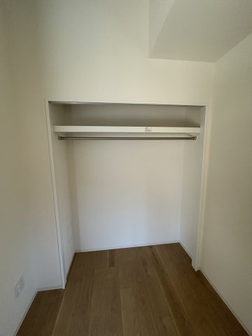 （仮称）南藤沢レジデンス0401号室 内装工事仕掛中