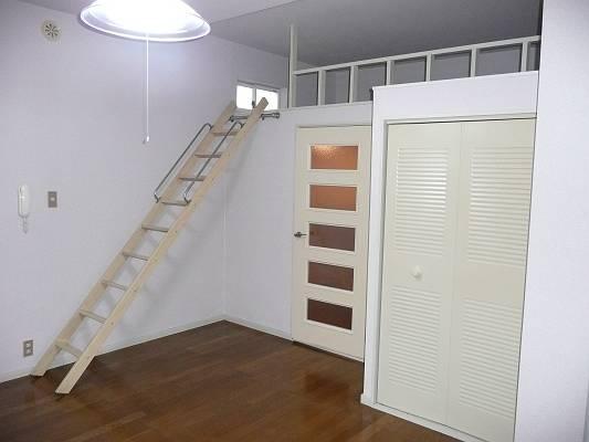 ローズアパート(R-045) 居室、リビング