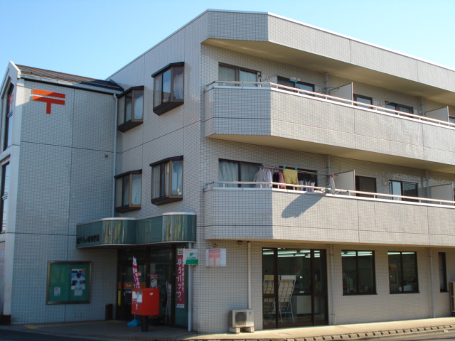 プラシード 郵便局まで560ｍ