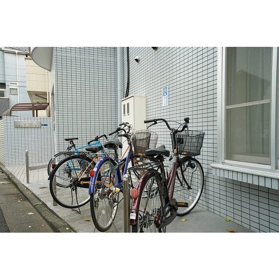 ソワレ池上 駐輪場