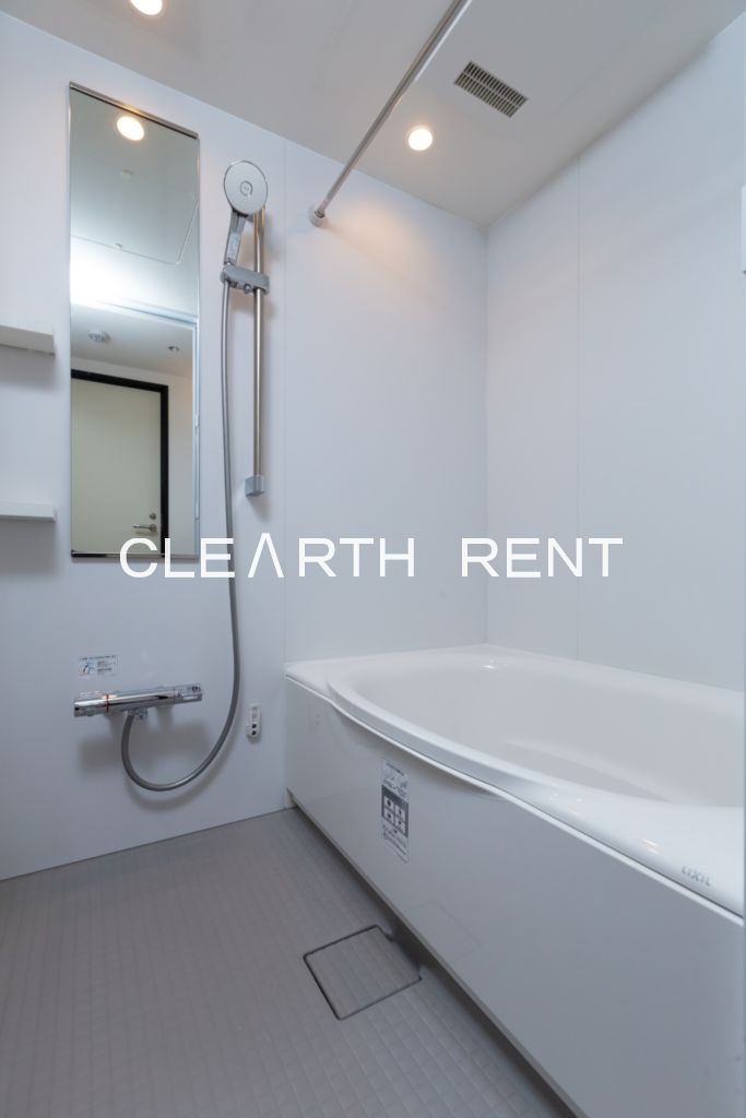 アスタルテ上原105号室 広々としたお風呂