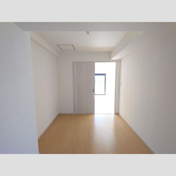 グランヴェールにしすな302号室 洋室6帖(別角度)