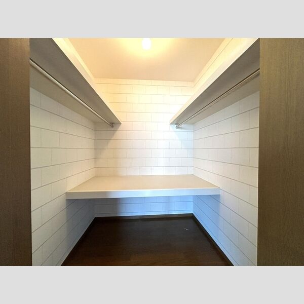 ロイヤルガーデン　壱～七番館3102号室 ウォークインクロゼット