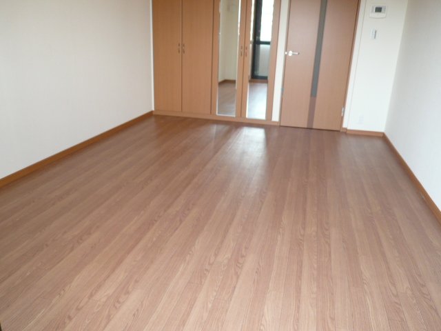 パラシオン平塚 洋室