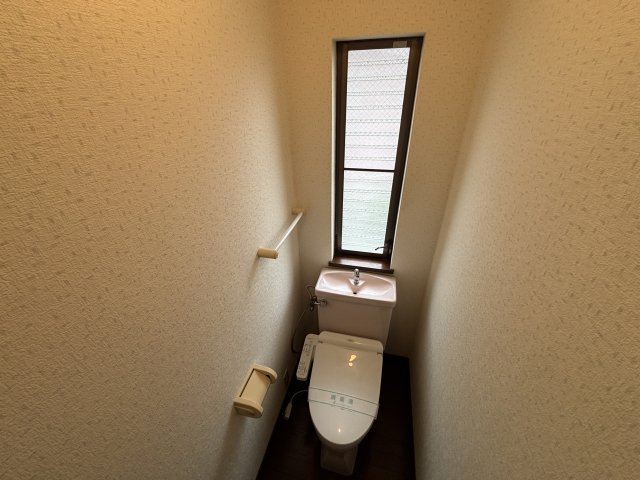 番田清水貸家 トイレ
