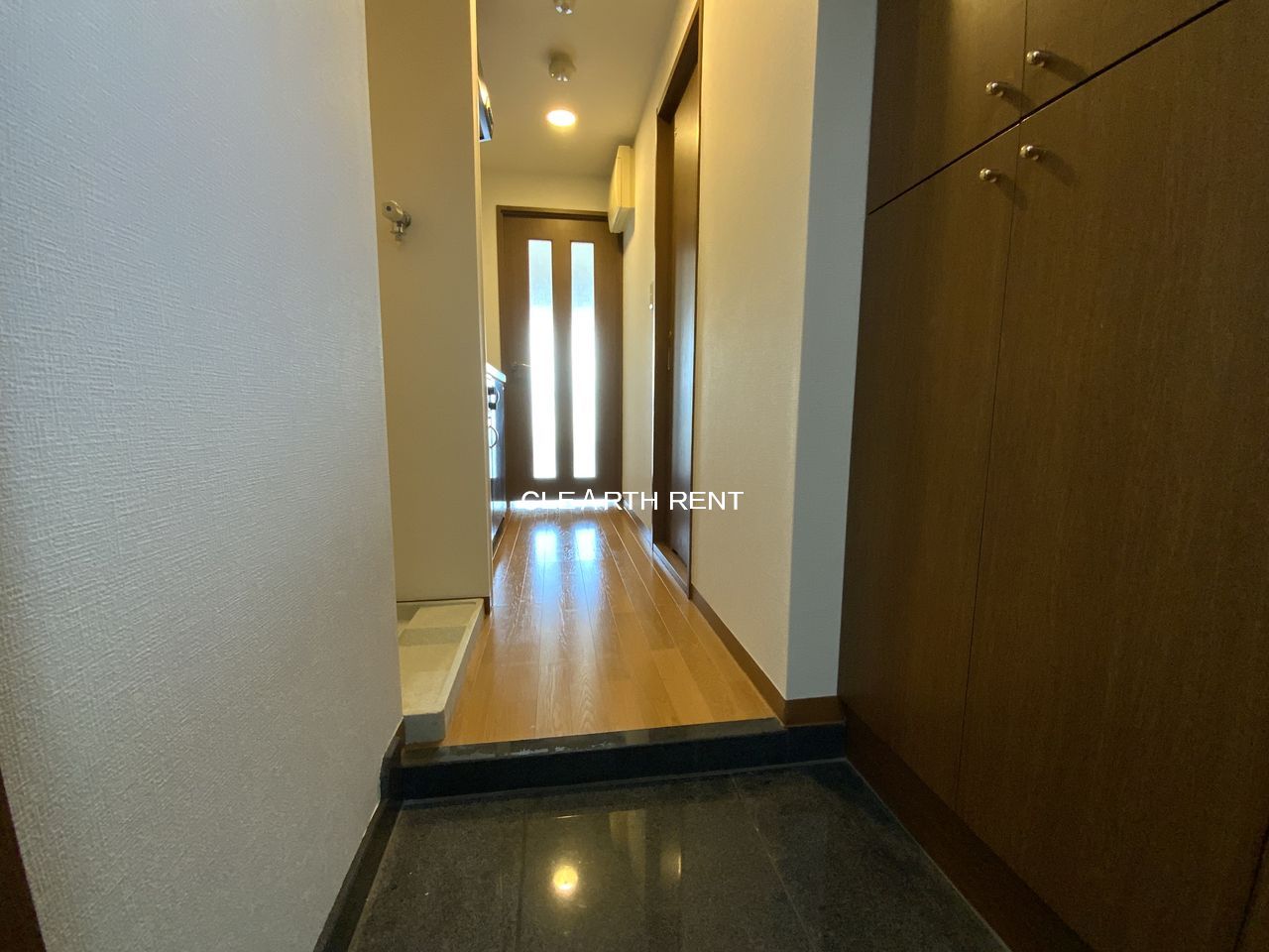 プレール・ドゥーク目白アベニュー 人感センサー照明付き