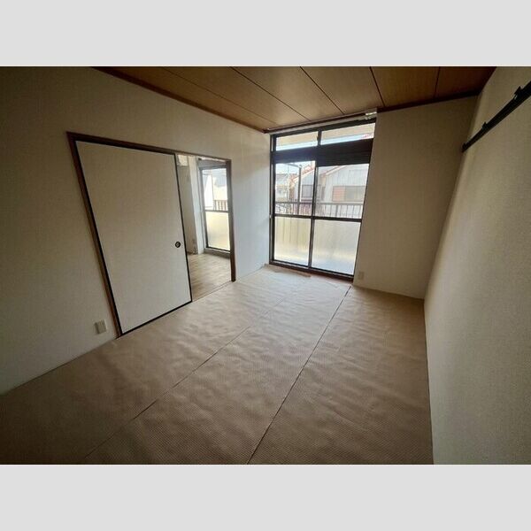 コーポラスクレイン202号室 和室