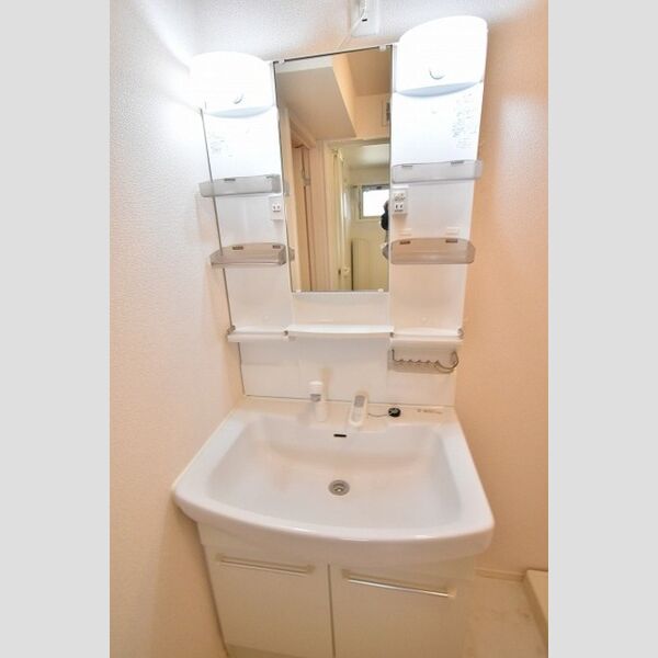 K・fines　B棟302号室 洗髪洗面化粧台