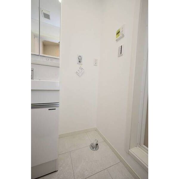 アトラス野方0202号室 洗濯機置場