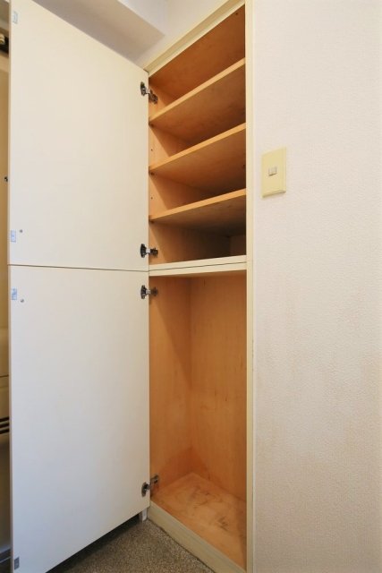 ホーユウコンフォルト飛鳥山東5階 靴入