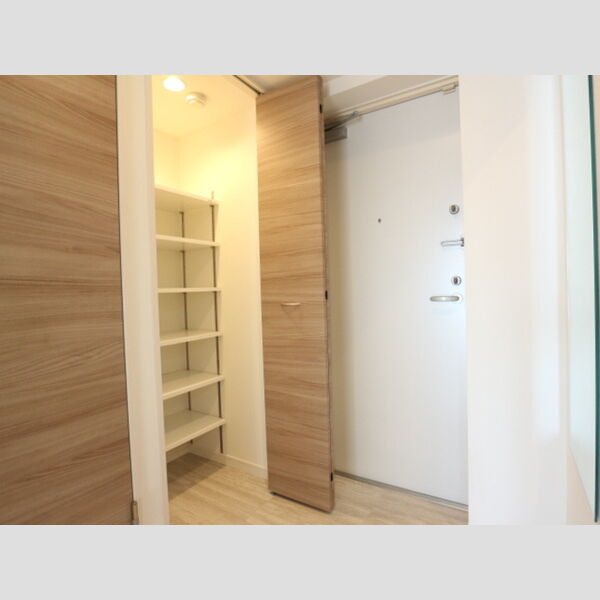 AZALEA502号室 シューズクローク