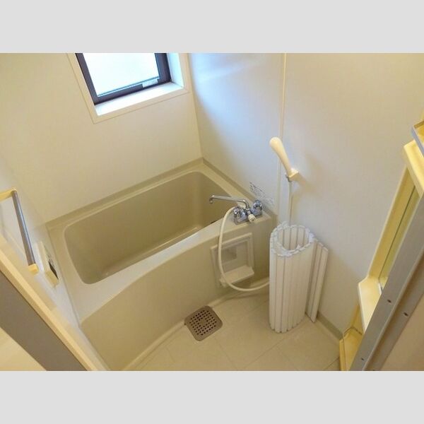 シュタインベルク　東館 バス