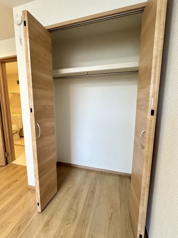 グランジュテ黄金町302号室 収納