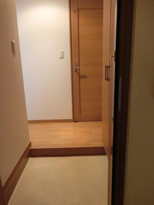 レーベングランツ 玄関