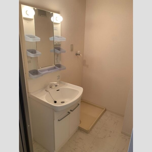 レセンテ 洗面室