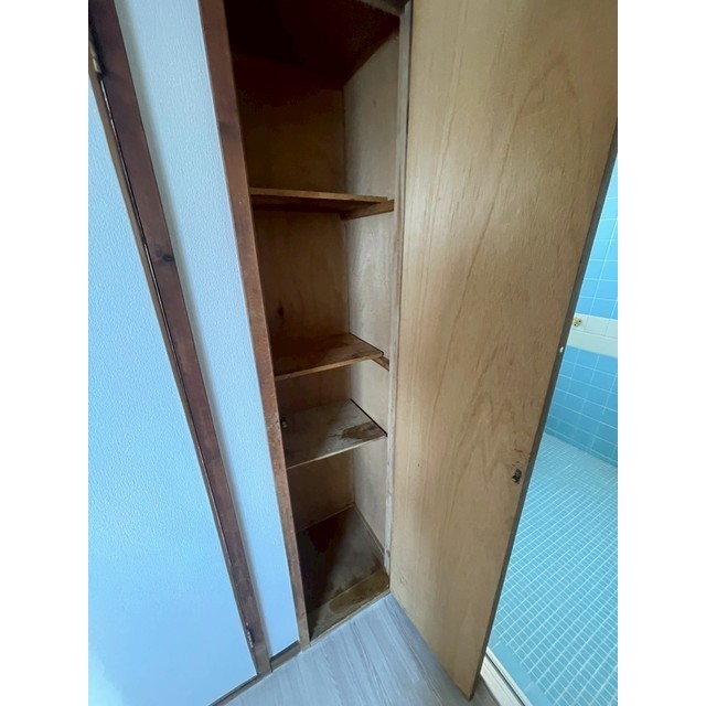 マンション丸中201号室 内観