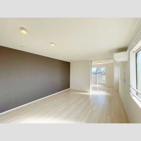 ルリアン加賀 リビング