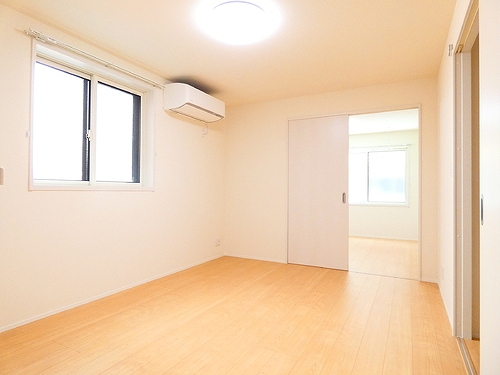 ルミケオ大手町1階 リビングダイニング　別角度