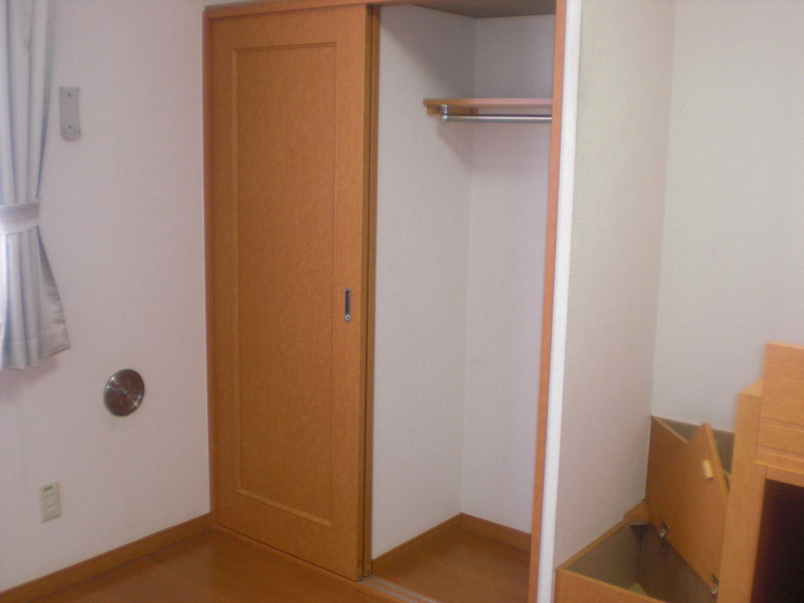 レオパレス桜 室内に大型収納あり