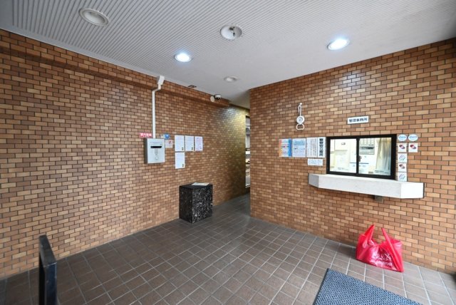 ライオンズマンション板橋中丸町 エントランス