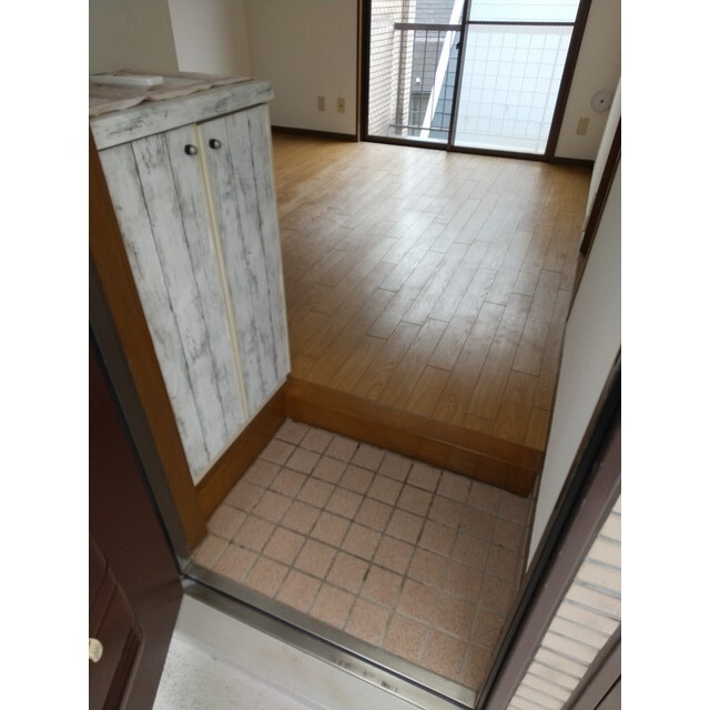 メゾンドフジ 玄関