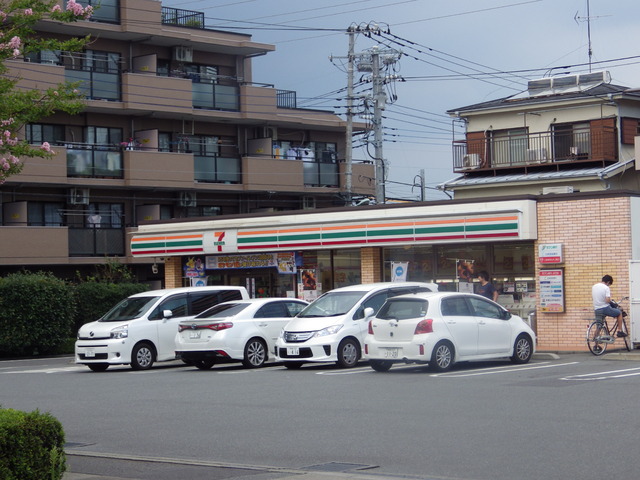 サン・ボヌール 【コンビニエンスストア】セブンイレブンまで100ｍ