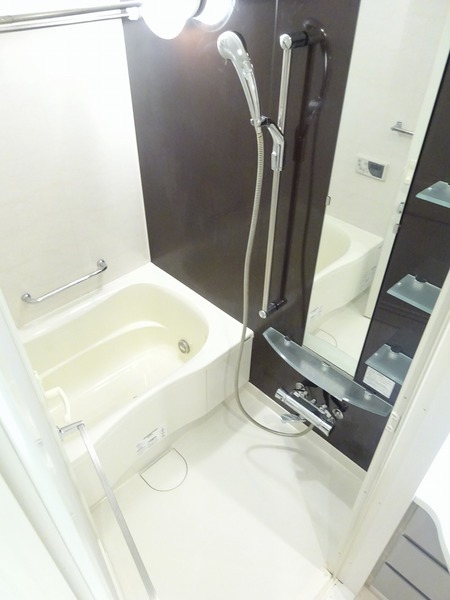 日神デュオステージ上板橋301号室 お風呂