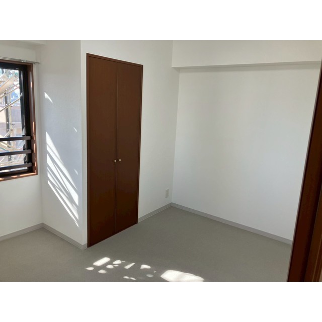 グランシティラピュタタワー1101号室 洋室