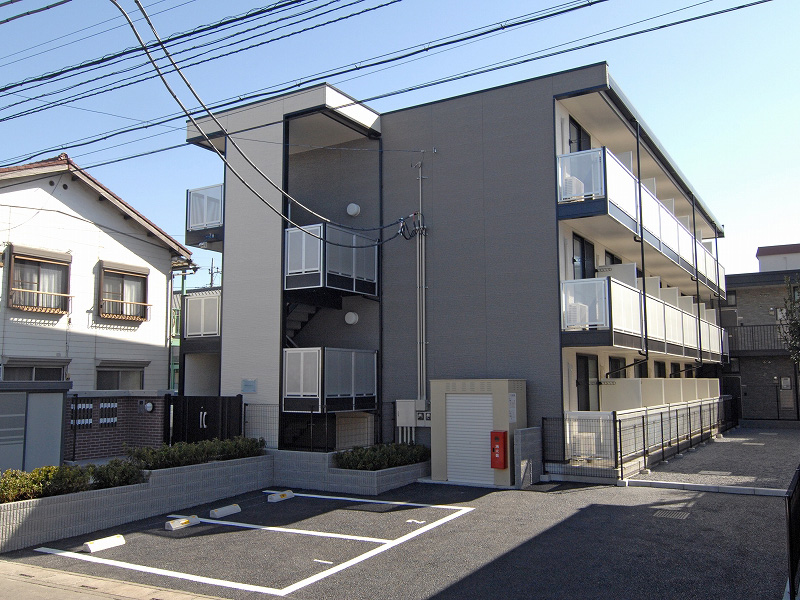 レオパレスフラワーコートの外観画像