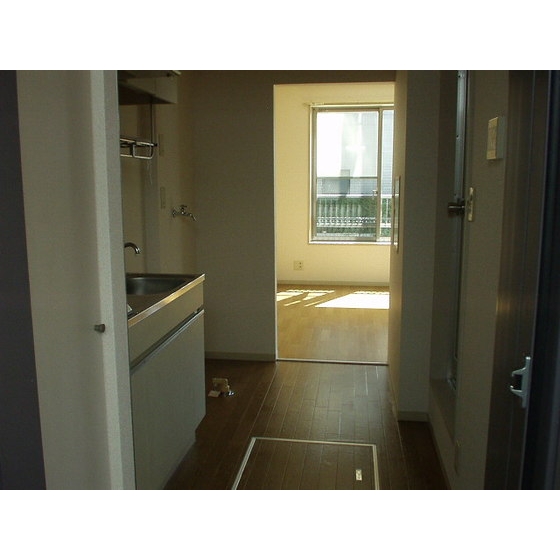 ハレクラニ0101号室 廊下