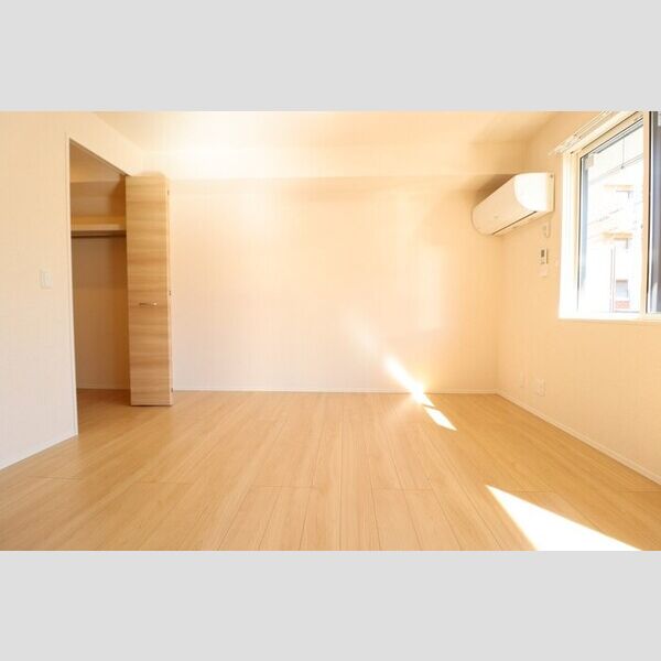 リベルテ105号室 洋室6.1帖