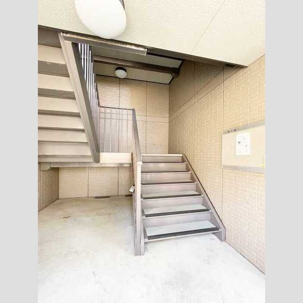 シャルムセジュール 共用階段