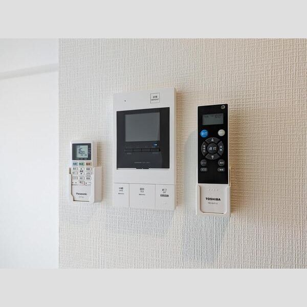 S-RESIDENCE横濱吉野町burgeon203号室 リビング