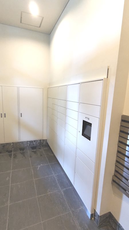 レジディア西麻布6階 宅配ボックス