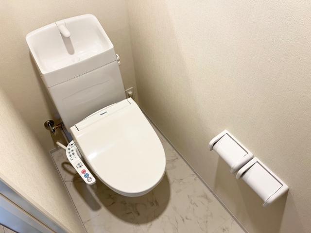 ゼフィール シャワー付トイレ