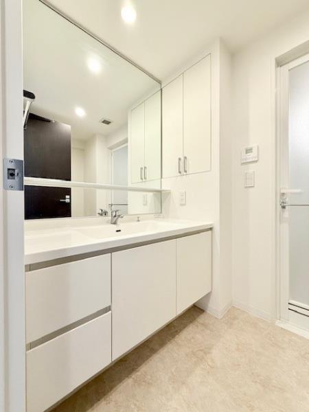 Ｂｒｉｌｌｉａ　ｉｓｔ　東雲キャナルコート4階 洗面