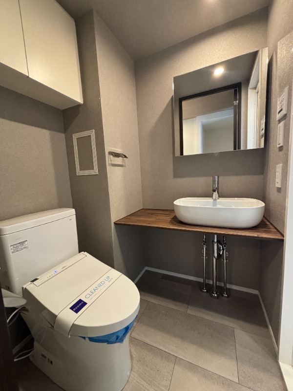 レジディア神田岩本町4階 トイレ