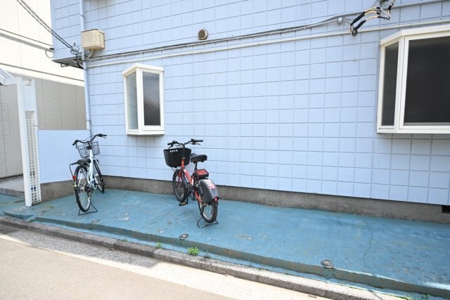 ハイツエトワール2階 駐輪場