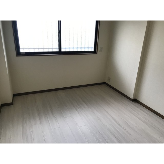 モンメール大磯202号室 内観