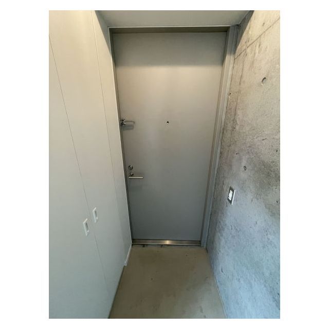 PASEO SANGENJAYA EAST WESTW401号室 玄関